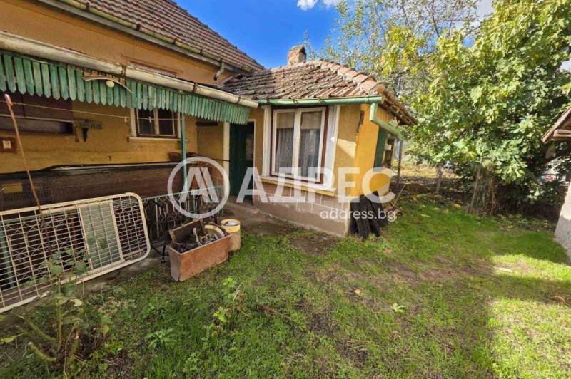 Продава КЪЩА, с. Неговановци, област Видин, снимка 2 - Къщи - 52601642