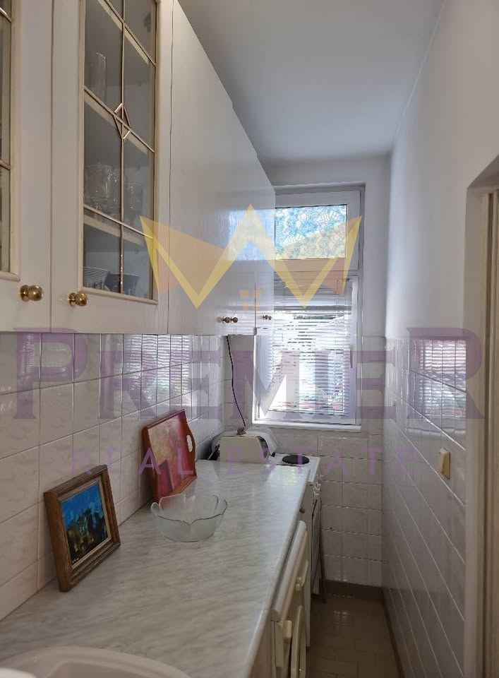 Продава КЪЩА, гр. Варна, Център, снимка 7 - Къщи - 53121869