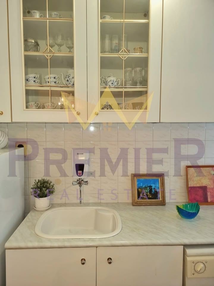 Продава КЪЩА, гр. Варна, Център, снимка 5 - Къщи - 53121869