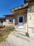 Продава КЪЩА, с. Горна Митрополия, област Плевен, снимка 2