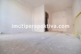 1 sovrum Kjutjuk Parij, Plovdiv