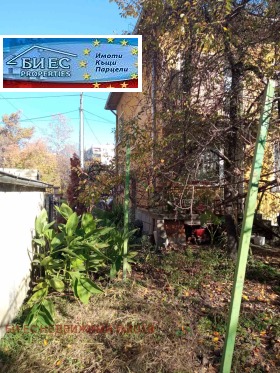 Къща гр. Ботевград, област София