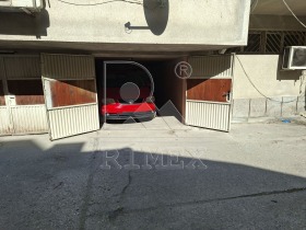 Box auto Tsentar, Plovdiv