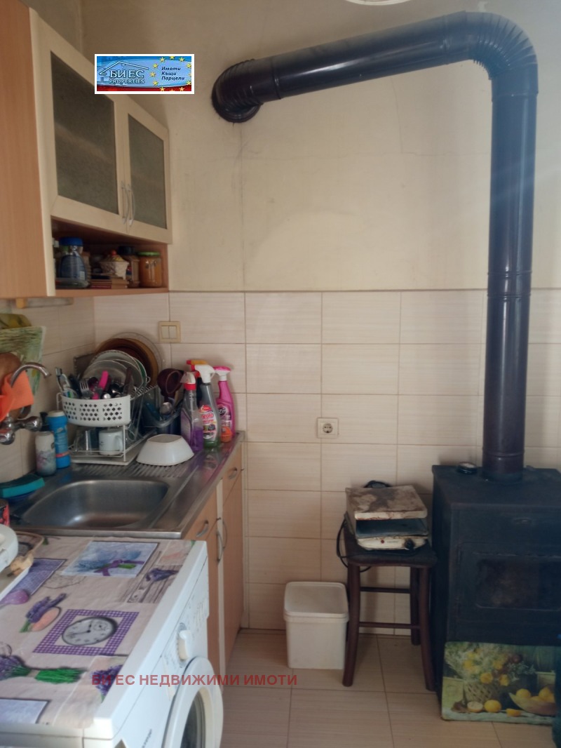 Продава КЪЩА, гр. Ботевград, област София област, снимка 4 - Къщи - 52468204