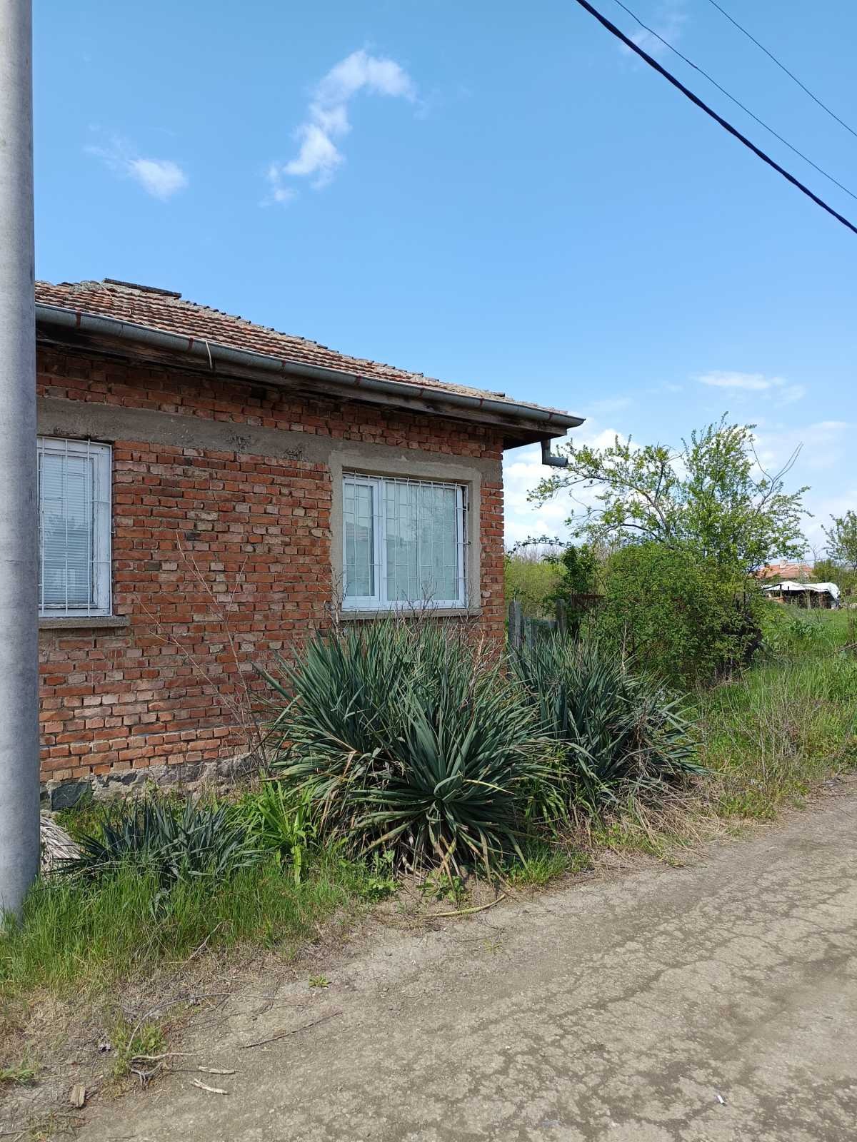 Продава КЪЩА, с. Събрано, област Сливен