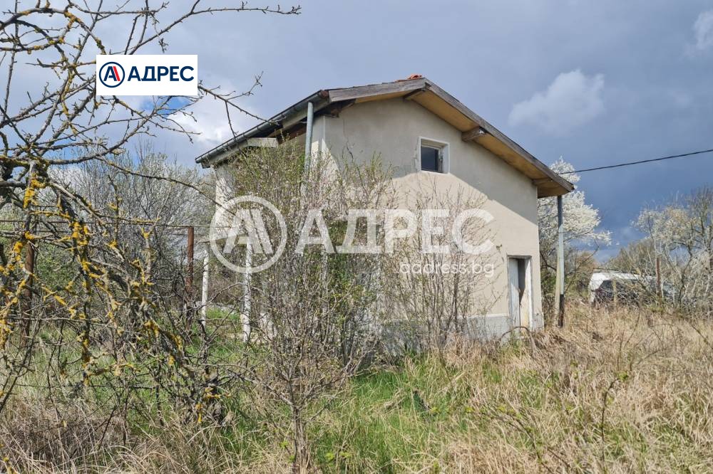 Продава КЪЩА, гр. Варна, с. Звездица, снимка 2 - Къщи - 55228042