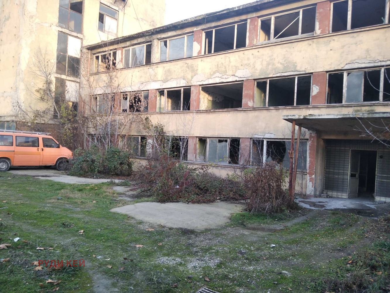 Продава ПРОМ. ПОМЕЩЕНИЕ, гр. Девня, област Варна, снимка 2 - Производствени сгради - 52442211