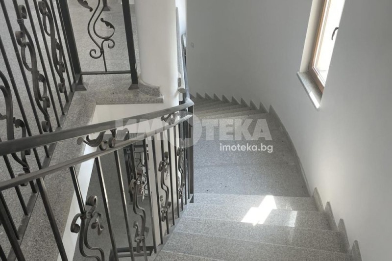 À venda  2 quartos Sofia , Pavlovo , 105 m² | 55541504 - imagem [2]