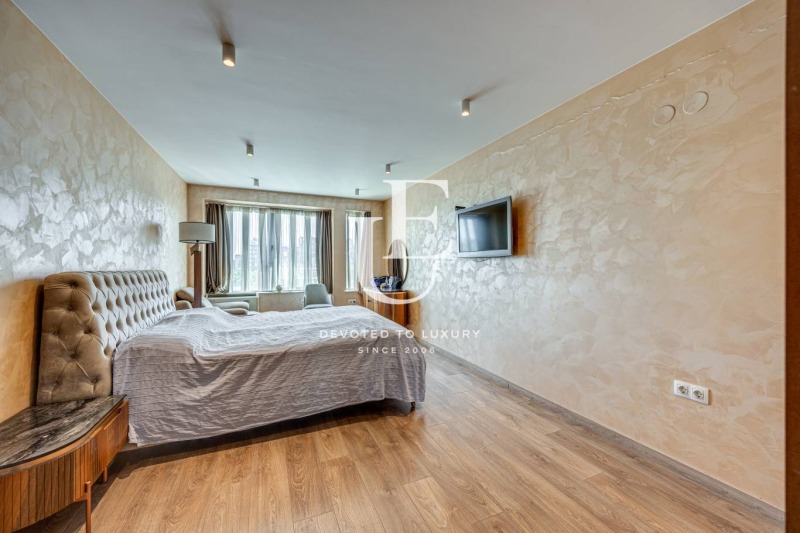 Продава  3-стаен град София , Център , 110 кв.м | 27805565 - изображение [2]