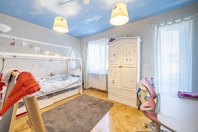 Продава 4-СТАЕН, гр. София, Бояна, снимка 12 - Апартаменти - 52152999