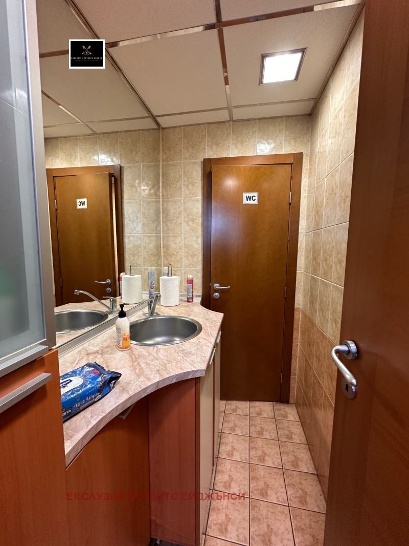 Eladó  Hivatal Plovdiv , Centar , 94 négyzetméter | 75703106 - kép [8]