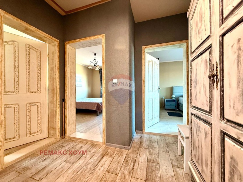 Продава КЪЩА, гр. Балчик, област Добрич, снимка 8 - Къщи - 53114623