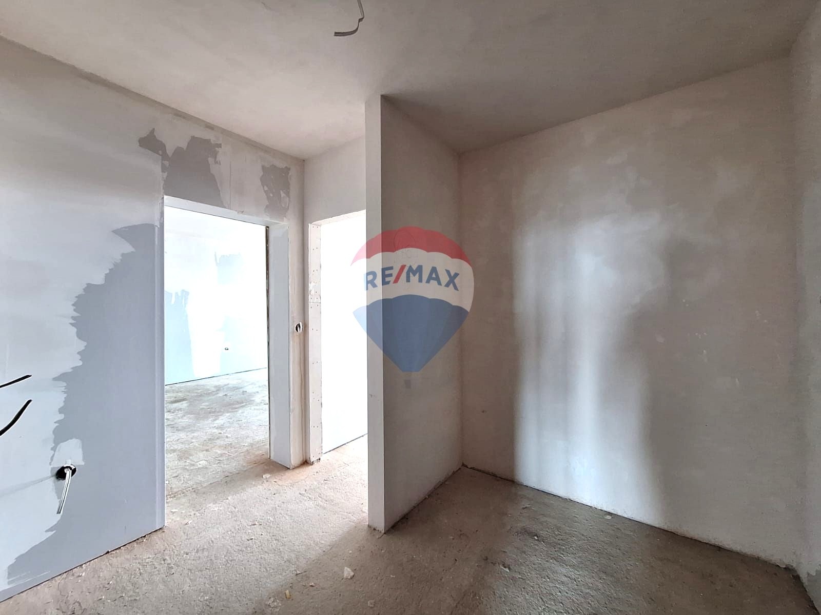 Продава 2-СТАЕН, гр. Балчик, област Добрич