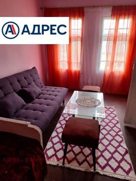 σπίτι Κατυνετσ, περιοχή Lovech 2