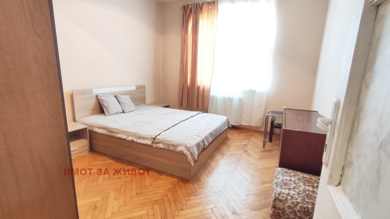 Продава  2-стаен град София , Зона Б-18 , 73 кв.м | 10808547 - изображение [2]