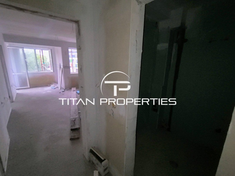 En venta  1 dormitorio Plovdiv , Tsentar , 46 metros cuadrados | 72395779 - imagen [7]