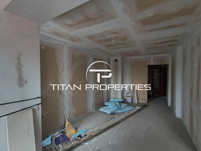 En venta  1 dormitorio Plovdiv , Tsentar , 46 metros cuadrados | 72395779 - imagen [3]