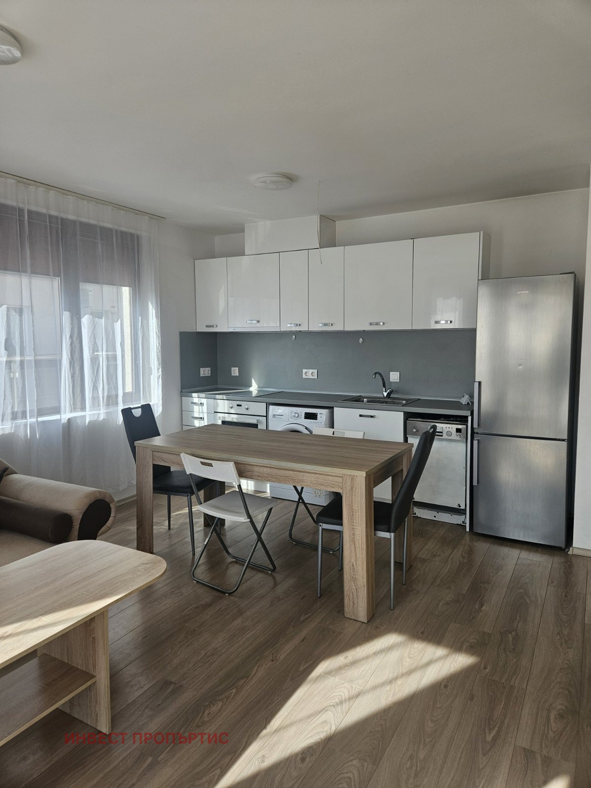 Продава 4-СТАЕН, гр. София, Хладилника, снимка 2 - Апартаменти - 53827905