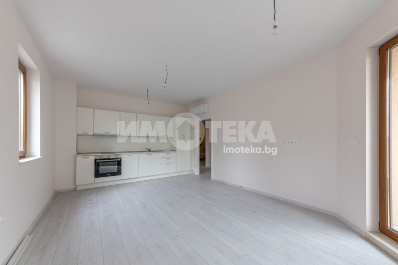 Myytävänä  2 makuuhuonetta Varna , k.k. Tšajka , 115 neliömetriä | 31835487 - kuva [3]