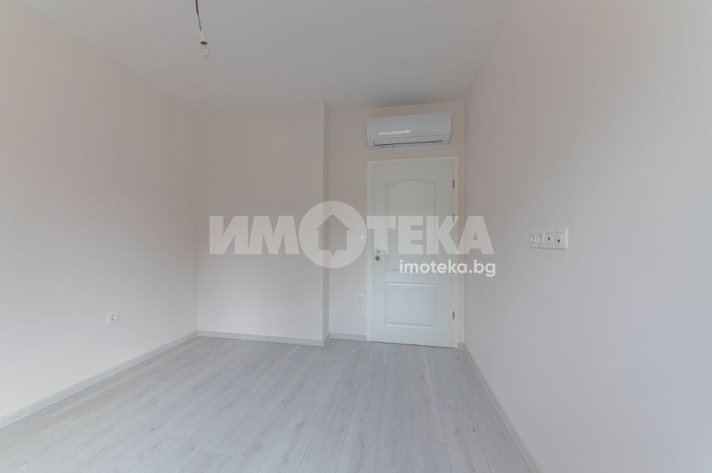 Myytävänä  2 makuuhuonetta Varna , k.k. Tšajka , 115 neliömetriä | 31835487 - kuva [8]