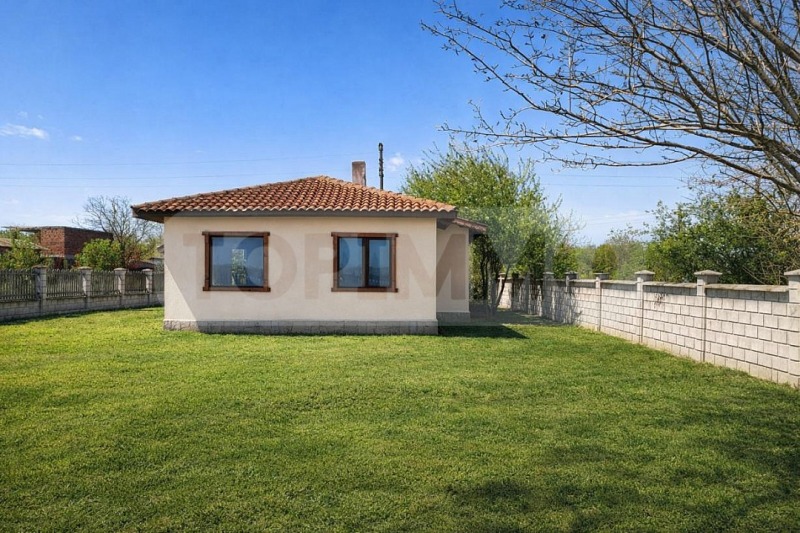 Продава КЪЩА, с. Селце, област Добрич, снимка 5 - Къщи - 53537527