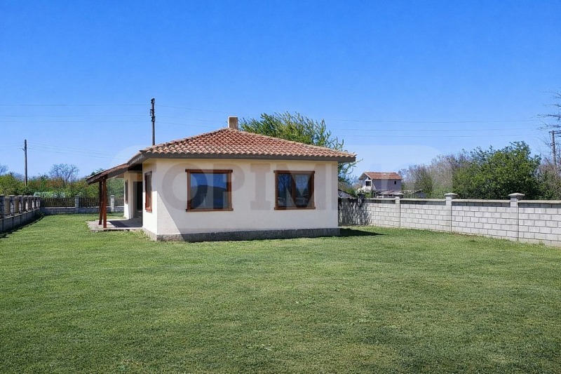 Продава КЪЩА, с. Селце, област Добрич, снимка 7 - Къщи - 53537527