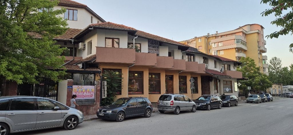 Продава МАГАЗИН, гр. Велико Търново, Бузлуджа, снимка 3 - Магазини - 46901095