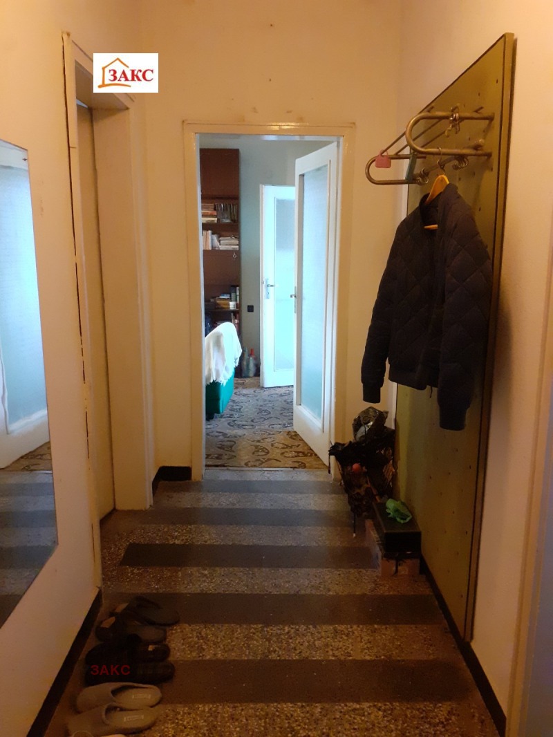 Продава  2-стаен град Кърджали , Център , 80 кв.м | 43821680 - изображение [12]