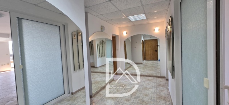 Eladó  2 hálószobás Varna , Briz , 200 négyzetméter | 14780732 - kép [4]