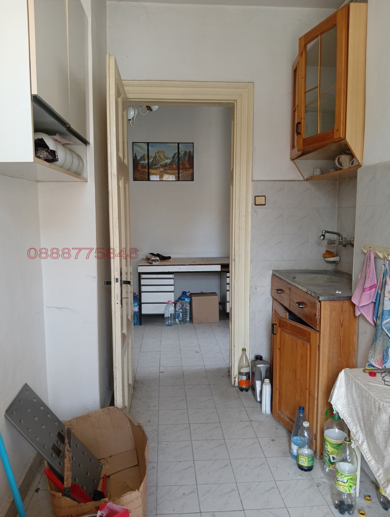 Продава ЕТАЖ ОТ КЪЩА, гр. Пловдив, Център, снимка 9 - Етаж от къща - 53310042