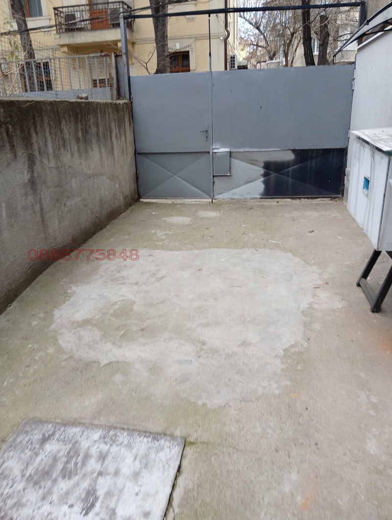 Продава ЕТАЖ ОТ КЪЩА, гр. Пловдив, Център, снимка 2 - Етаж от къща - 53310042