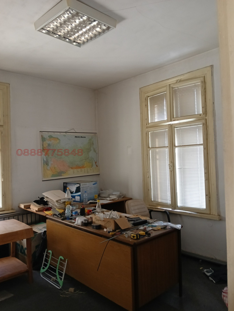 Продава ЕТАЖ ОТ КЪЩА, гр. Пловдив, Център, снимка 13 - Етаж от къща - 53310042