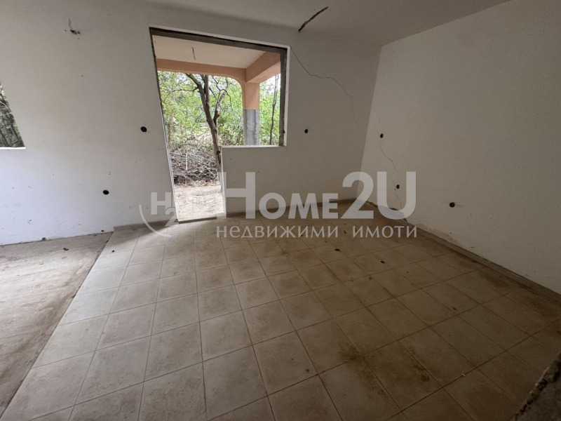 Продава КЪЩА, с. Юнец, област Варна, снимка 3 - Къщи - 52144010