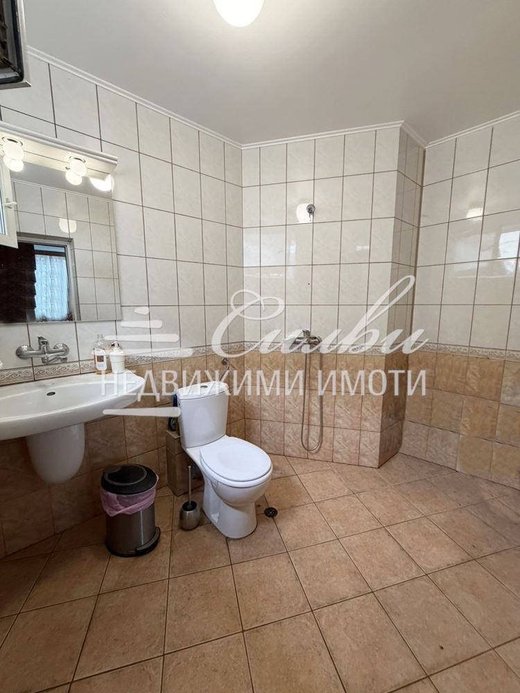 Продава КЪЩА, гр. Шумен, Център, снимка 10 - Къщи - 53370652