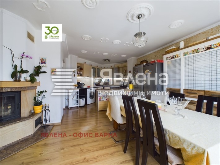 Продава КЪЩА, с. Осеново, област Варна, снимка 2 - Къщи - 54197142