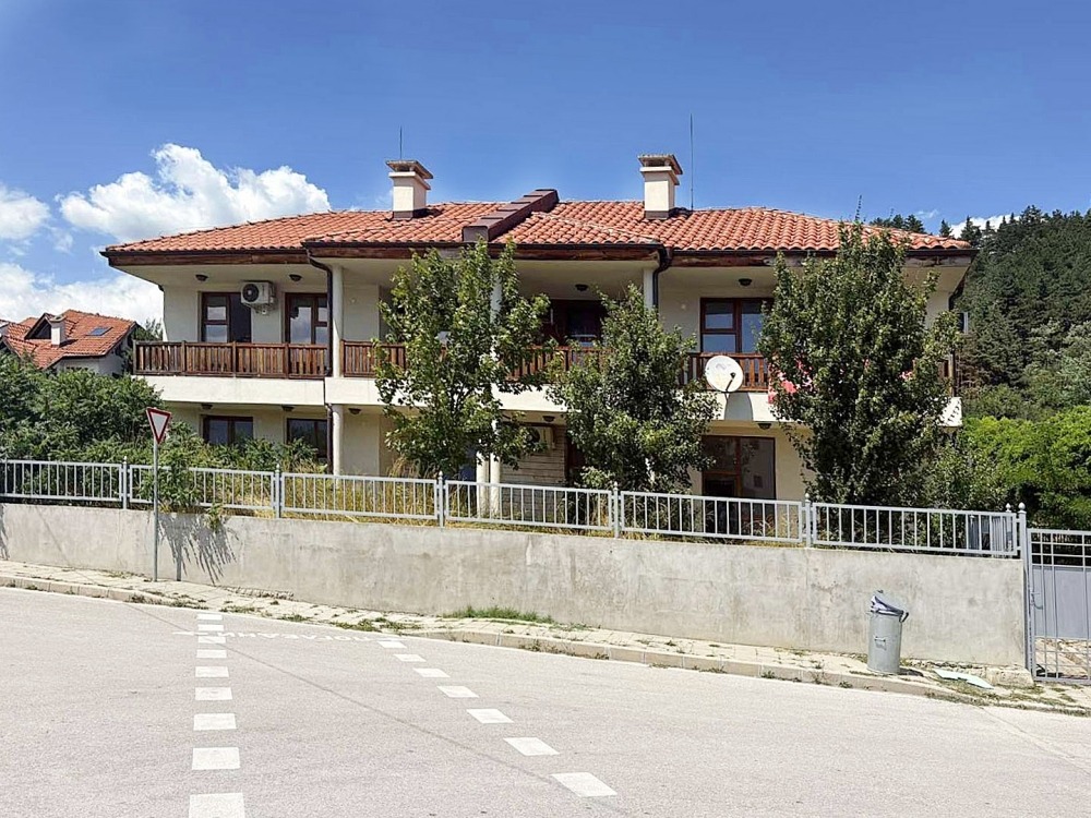 Продава КЪЩА, гр. Разлог, област Благоевград