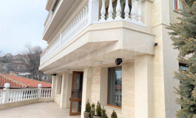 Продава  Хотел, град Варна, м-т Ален мак •  875 000 EUR • ID 59982675 — holmes.bg - [1] 