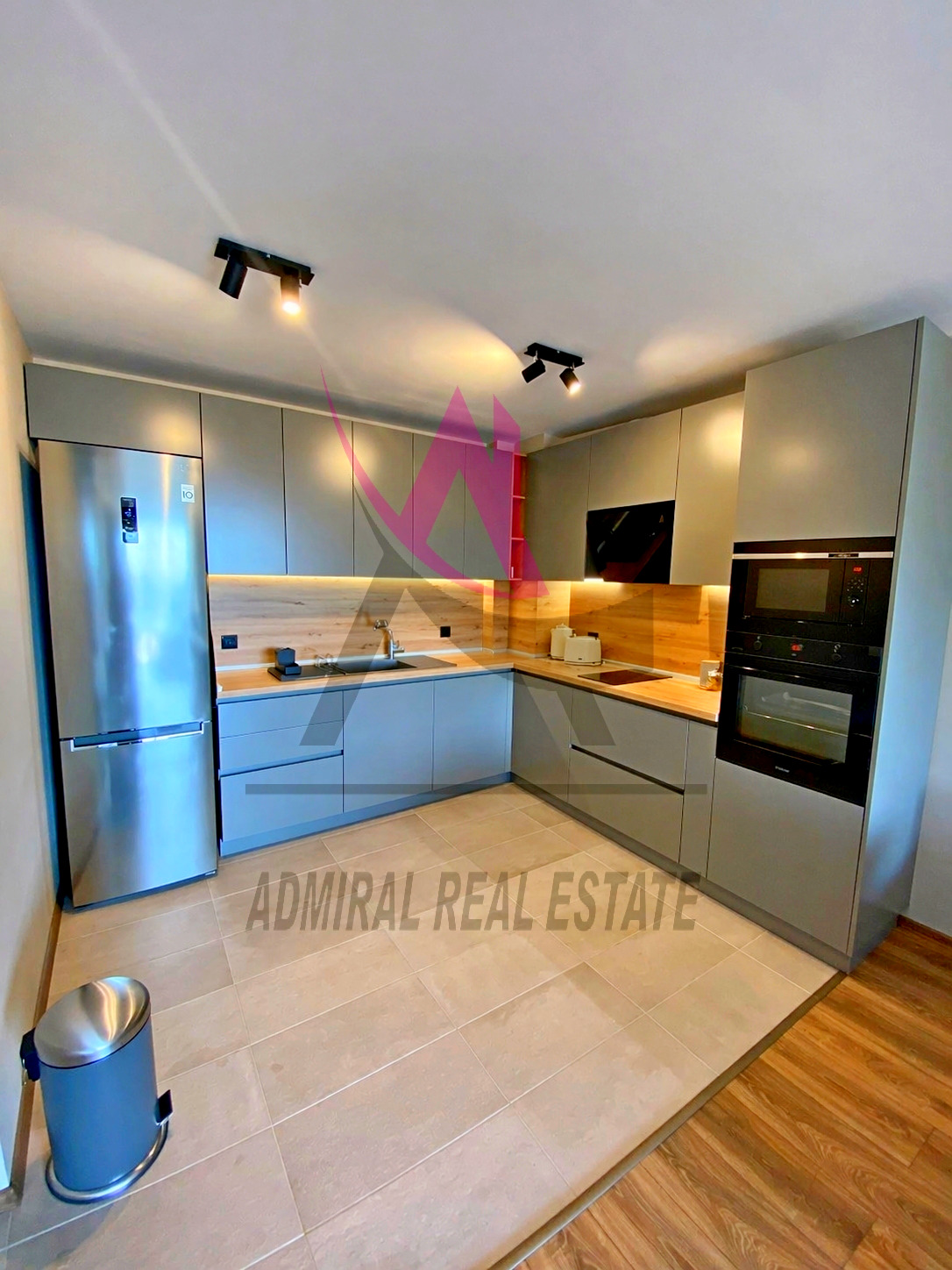 Продава 3-СТАЕН, гр. Варна, Бриз