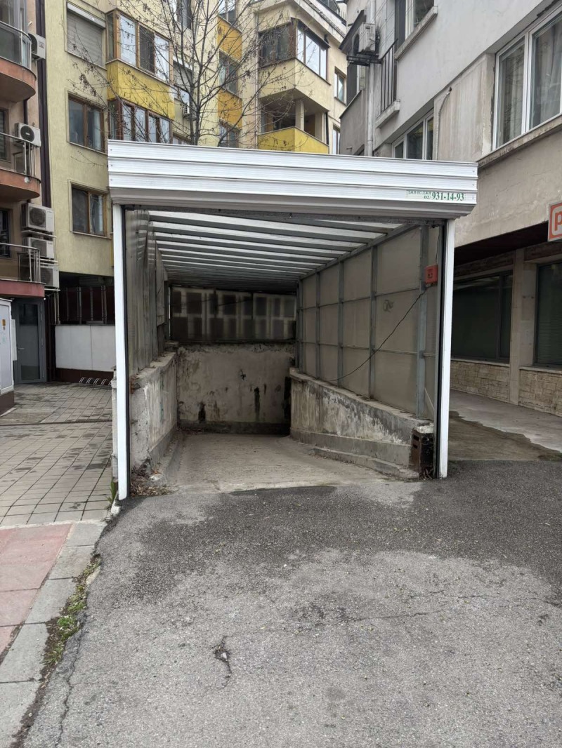 De vânzare  Garaj Sofia , Oboriște , 19 mp | 81669208