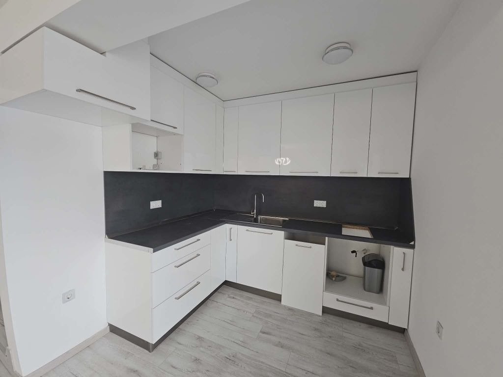 Продава 4-СТАЕН, гр. София, Център, снимка 4 - Апартаменти - 54527100