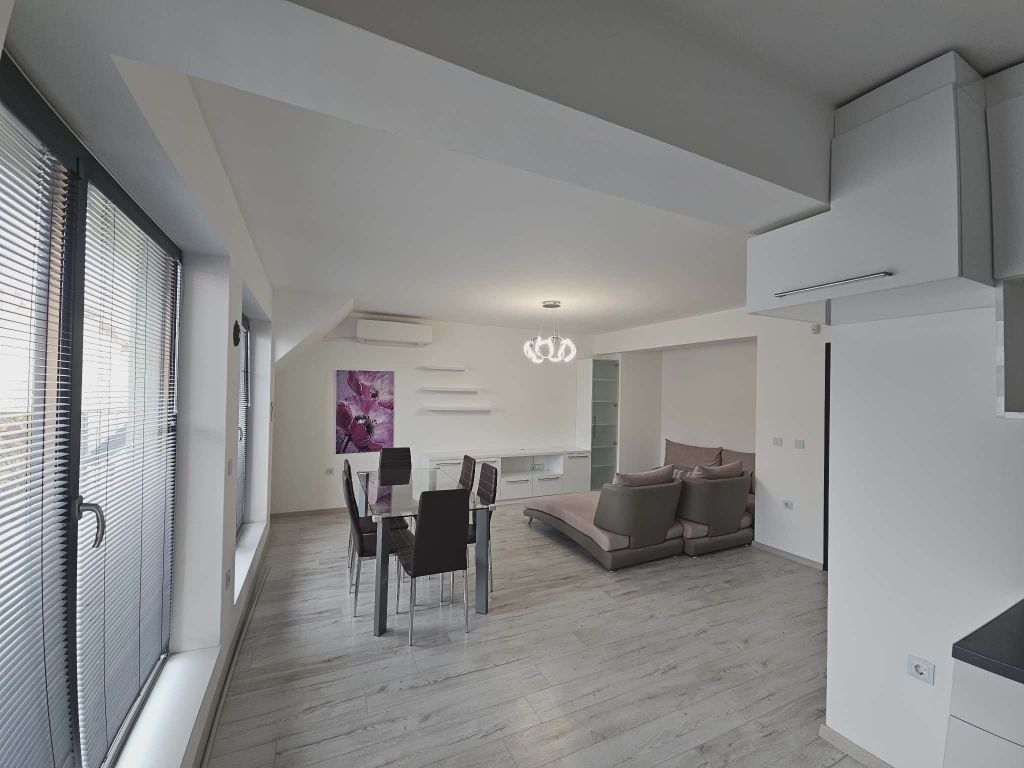 Продава 4-СТАЕН, гр. София, Център, снимка 8 - Апартаменти - 54527100