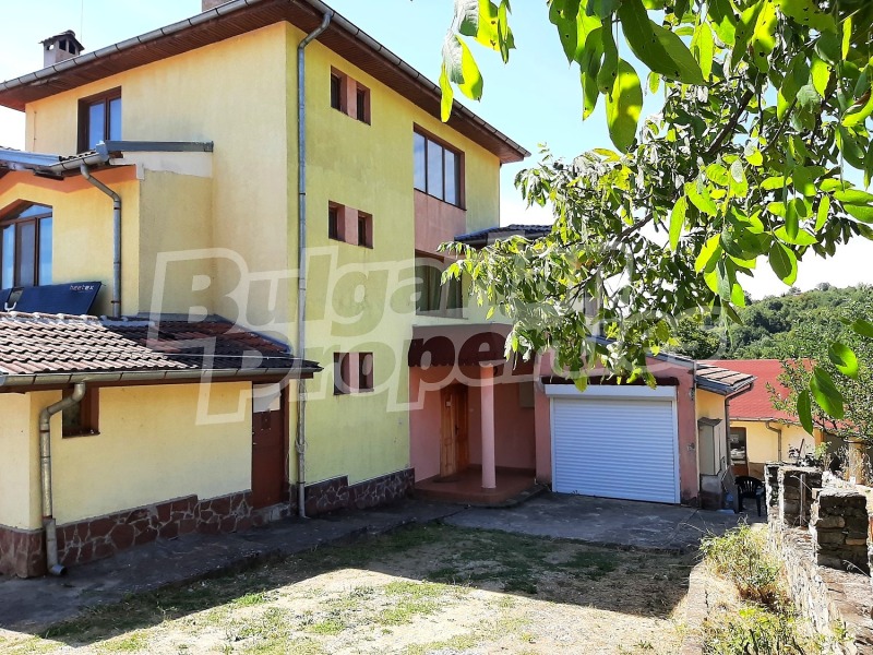 Продава ХОТЕЛ, с. Кръвеник, област Габрово, снимка 15 - Хотели - 52748859