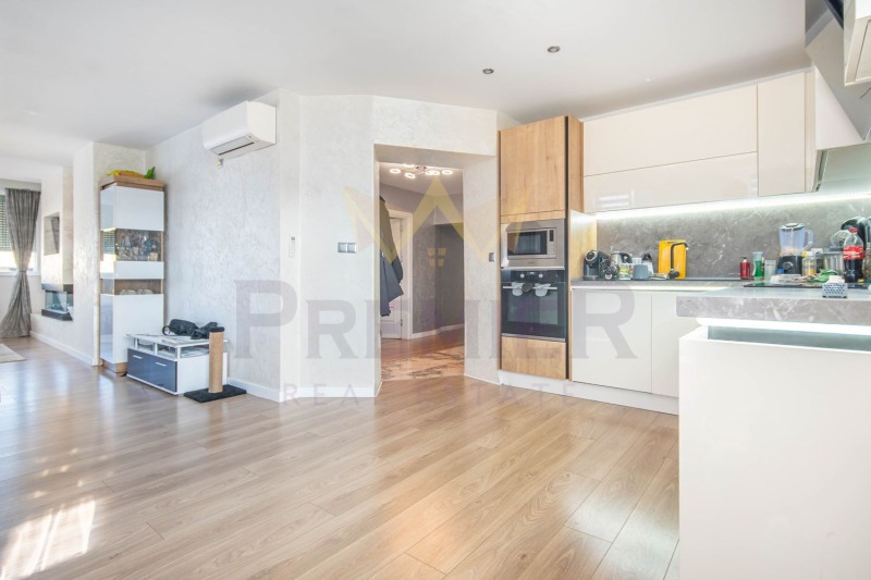 Продава МНОГОСТАЕН в град Бургас, Възраждане - 165 кв.м / 380 000 € » 743 215.40 лв., ИМОТИ ПРЕМИЕР