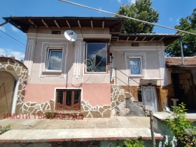Продажба на имоти в с. Дичин, област Велико Търново - изображение 12 