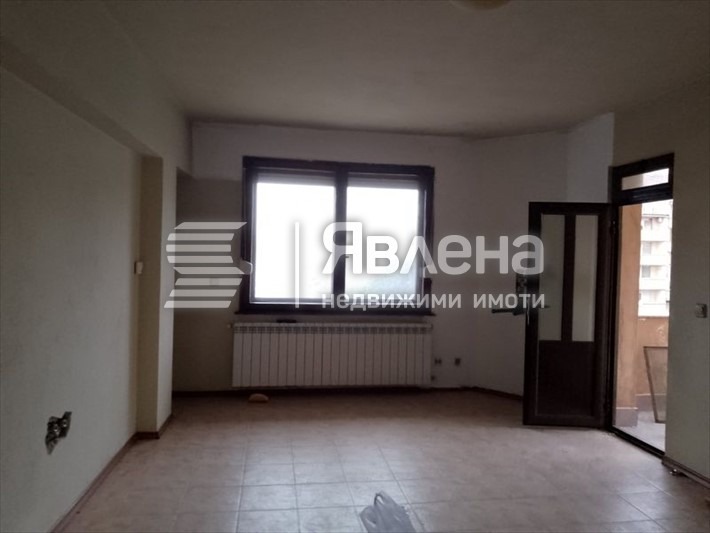 Продава 3-СТАЕН, гр. Благоевград, Широк център, снимка 2 - Aпартаменти - 47347657