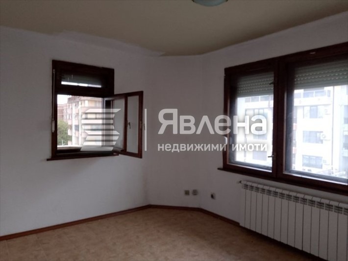 Продава 3-СТАЕН, гр. Благоевград, Широк център, снимка 3 - Aпартаменти - 47347657