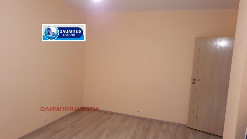 Продава МНОГОСТАЕН, гр. Русе, Дружба 3, снимка 4 - Aпартаменти - 49543343