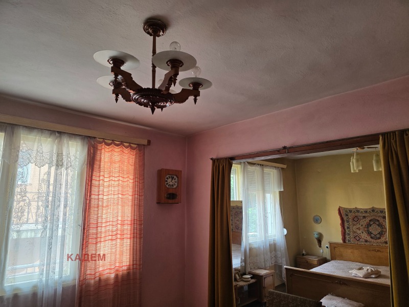 Продава  Етаж от къща град Кюстендил , Център , 110 кв.м | 71689533 - изображение [11]