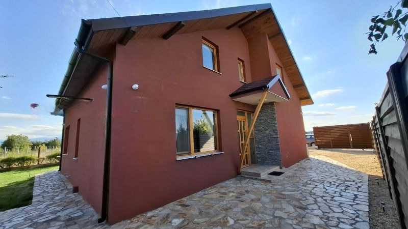 Продава КЪЩА, с. Скутаре, област Пловдив