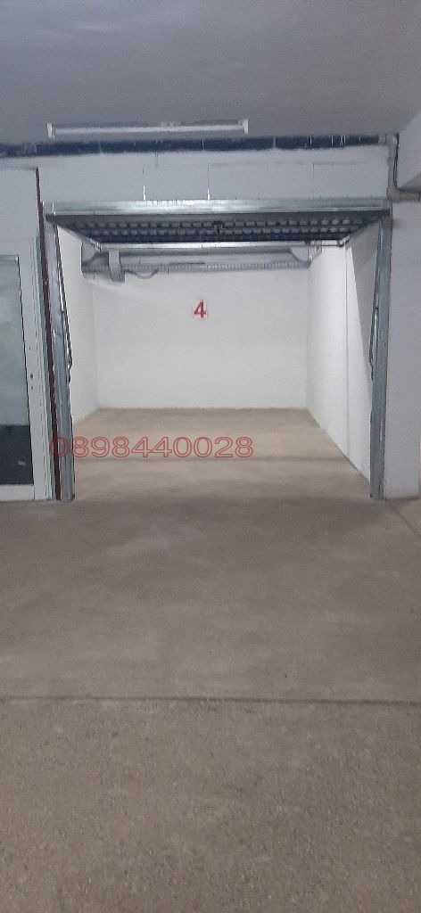 Продава ГАРАЖ, ПАРКОМЯСТО, гр. Разград, Център, снимка 3 - Гаражи и паркоместа - 52782366